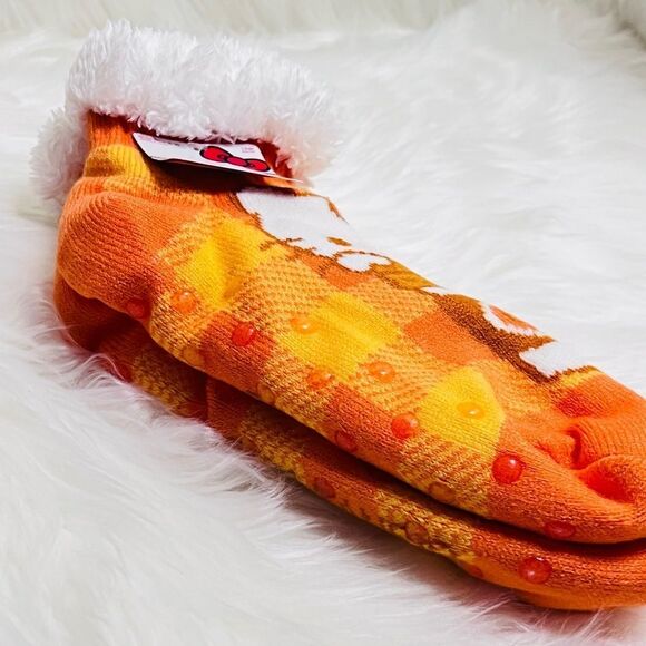 Hello Kitty Slipper Socks - Picture 3 of 3
